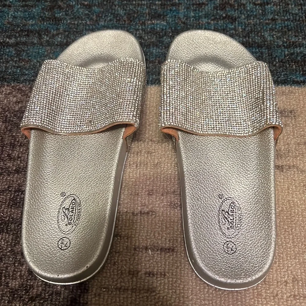Sparkly Rhinestone Slides - Picture 2 of 8